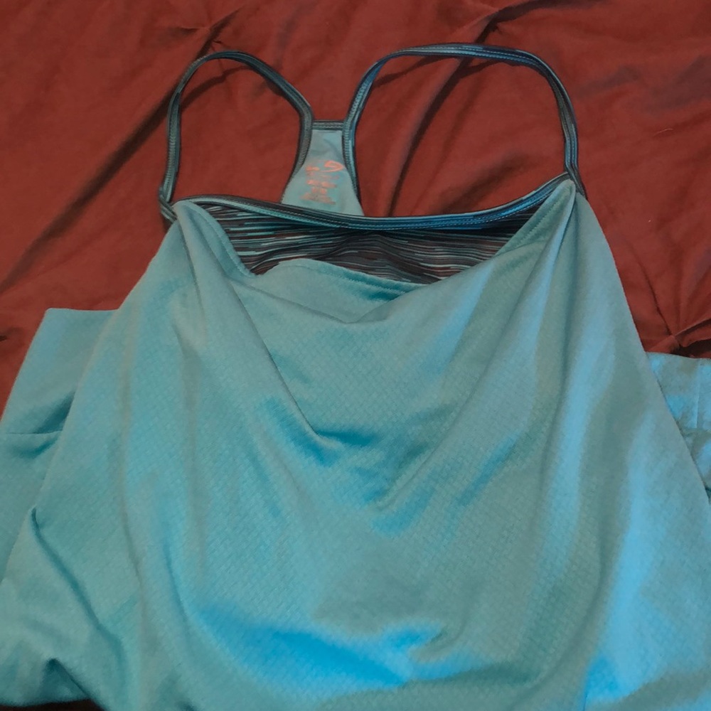 4 Like new Champion work our tops